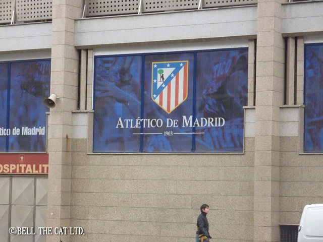 �A�g���`�R�}�h���[�h�@�X�^�W�A��