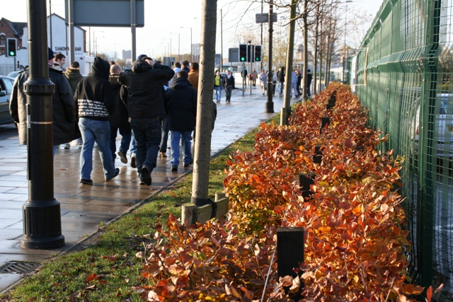 �}���`�F�X�^�[�V�e�B�[�@�V�e�B�[�I�u�}���`�F�X�^�[