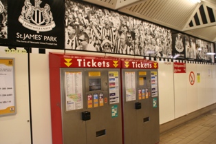 �j���[�J�b�X���@�ϐ�@�v���~�A���[�O