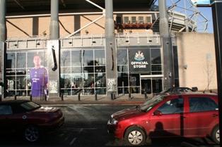 �j���[�J�b�X���@�ϐ�@�v���~�A���[�O