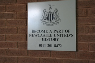 �j���[�J�b�X���@�ϐ�@�v���~�A���[�O